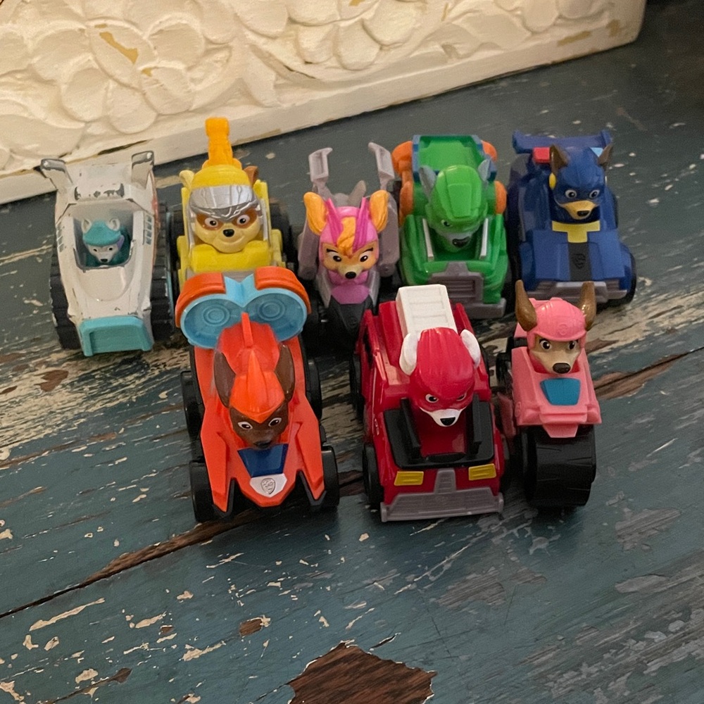 Paw patrol car set / lot